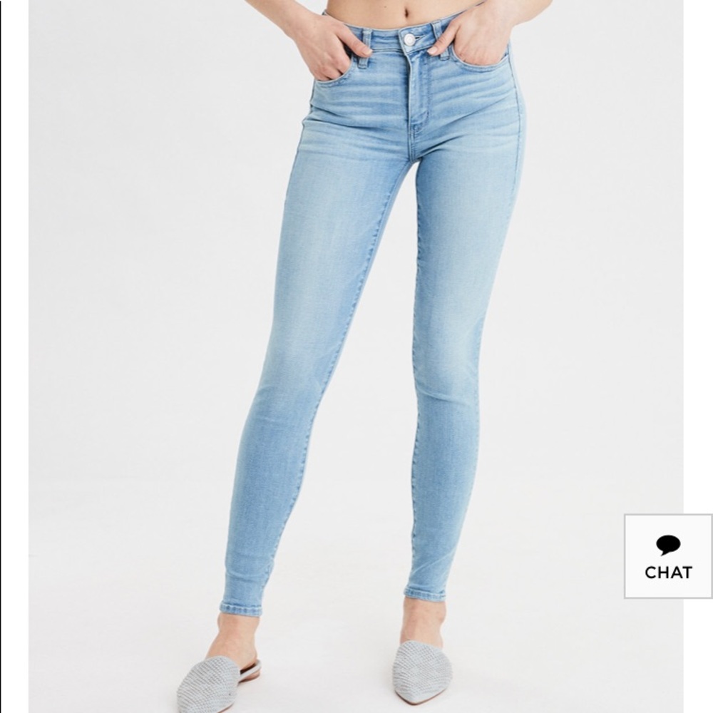 AMERICAN EAGLE JEANS